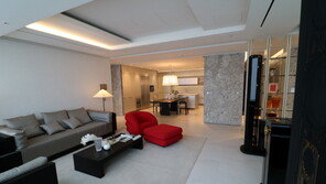 롯데월드타워 시그니엘 레지던스 샘플하우스 ‘눈길’