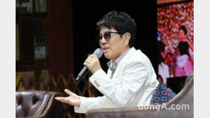 50주년 맞은 가수 조용필, 정상지킨 비결? “음악 듣는 걸 좋아할 뿐”