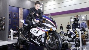 “1억짜리 모터사이클 구경오세요”