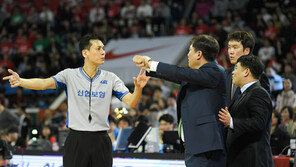 운명의 5차전, 버튼 못지않게 위력적인 심판?