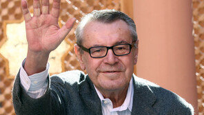 ‘아마데우스’ 연출 밀로시 포르만 감독 별세