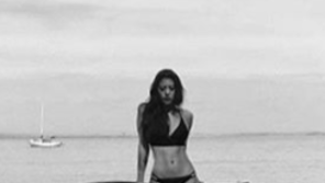 “11자 각선미, 선명한 복근”…정다래, 파격 비키니 