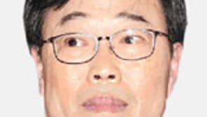 선관위 “위법” 판단에… 김기식 사퇴