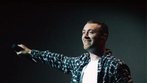 “‘이선좌’ 망했다” “내 똥손”…샘 스미스 콘서트 티켓팅 전쟁, 1분 만에 매진