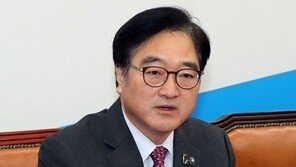 우원식 “민주당, ‘드루킹’ 사건 피해자” vs 한국당 “피해자 코스프레”