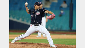 [베이스볼 피플] ‘외야수 김경근’은 어떻게 ‘파이어볼러 김정후’로 다시 태어났나