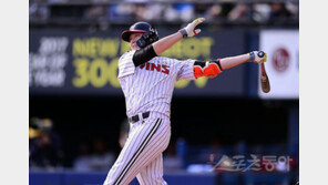 ‘이형종이 뜬다’ LG의 생존 눈치 싸움 시작