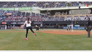 ‘위키미키’ 최유정·김도연, ‘두산-기아전’ 시타·시구…결과는?