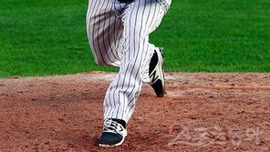 롯데 불펜 완전체 임박, 조정훈 5월 복귀한다