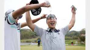 캐디백 멨던 그곳서 첫 우승 세리머니… 전가람 프로미오픈서 생애 첫승