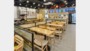 [2018 대한민국 대표브랜드/맘스터치]치킨버거의 대명사, 국내 넘어 세계로…