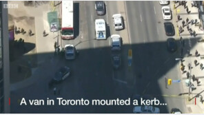 [토론토 차량돌진] 정부 “우리 국민 1명 중상…다른 2명 피해 확인 중”