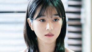 ‘변호사’ 서예지, 13년 긴머리 싹둑