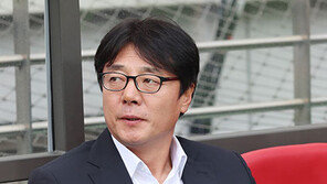 서울 황선홍 감독, 결국 자진사퇴…이을용 대행 체제로