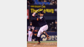 거인을 들썩이는 나종덕의 ‘지금 이 순간’