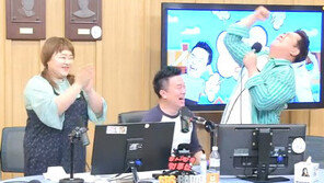 홍윤화♥김민기 결혼식 식사 메뉴는 ‘○○○’…문세윤 “너무 감격”