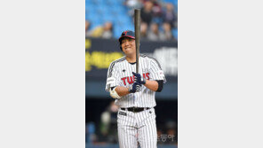 KIA 최형우 효과 부럽지 않은 LG의 김현수 효과