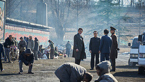 칸 가는 ‘공작’…세계가 뜨거운 이유