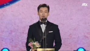 조승우, ‘비밀의 숲 시즌5’ 소망에…“조승우가 쏘아올린 시즌제, 가즈아”