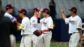 쉴틈없는 신진세력 등장, 우울한 넥센의 위안거리