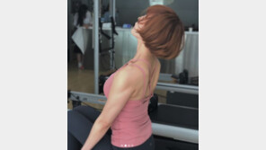 “내 별명, 등의 신”…최은경, 등 근육 공개