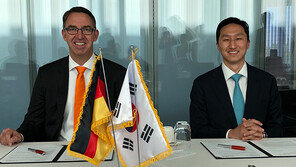 현대중공업지주-獨 쿠카그룹, 산업용 로봇판매 분야 업무협약