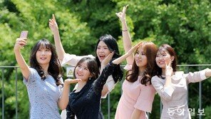 “대학 추억 남기자”… 졸업사진 찰칵