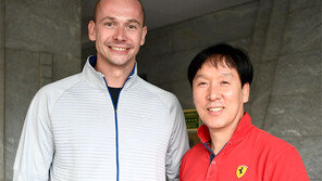 대한항공-KB손보서 뛴 마틴, 우리카드 코치로 “사랑하는 한국서 지도자, 감격스러워”