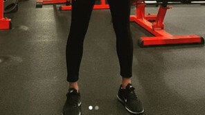 ‘머슬퀸’ 등극 최은주 “연예인 최초 프로 카드 획득한 나란 여자” 