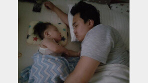 "잠깐 아이 좀 키우고 오겠습니다!"