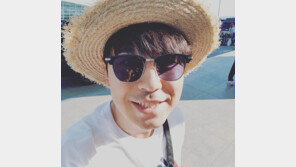 “가즈아” 배우 이시언, ‘라이브’ 포상 휴가 자랑질