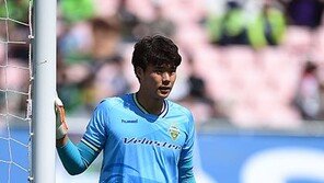 [최현길의 스포츠에세이] 신인 골키퍼 송범근이 특별한 이유