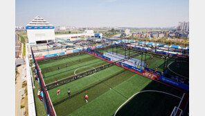 [퇴근길 경제]“고객 마음 잡자”…1층을 고객에게 내준 대형마트들, 직접 가보니