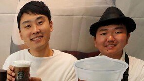 “올여름에도 스타벅스 콜드 브루 드세요”