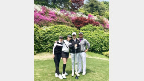 “다정한 스킨십”…이병헌♥이민정, 달달한 부부애