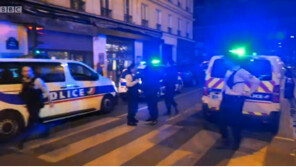 파리서 흉기 테러, 범인 포함 2명 사망…범인 “신은 위대하다” 외쳐