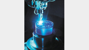 빛을 자유자재로… 제 2의 레이저 기술을 찾아라