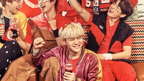 [포토]방탄소년단, “Are you ready? 월드컵 응원도 흥이 넘쳐”