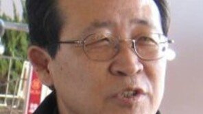 北 김계관 “일방적 핵포기만 강요하면 북미 정상회담 재고려 할 수밖에”