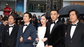 [이해리의 칸&피플] 청춘이 사라지는 사회…미스터리는 한 편의 시가 되었다