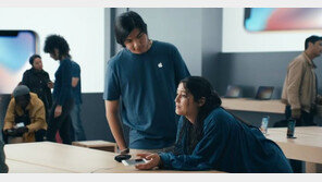 삼성, 노골적인 풍자로 아이폰 디스…'갤럭시로 넘어오라'