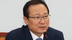 홍영표, 홍문종·염동열 체포동의안 부결 사과…“민주당 내 이탈표 책임 통감”