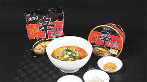 국물-면발-건더기의 완벽한 조화… 확 바뀐 ‘신라면블랙’