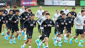 ‘투 톱 재등장’ 신태용호, 현실인식? 자신감?…진짜 속내는?