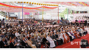 “지혜의 등불로 세상의 평화 밝히자” 부처님오신날 전국서 봉축법요식