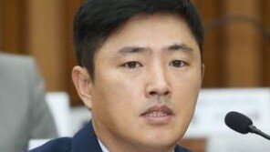 ‘세관장 인사개입 혐의’ 고영태, 1심서 징역 1년…‘재수감’