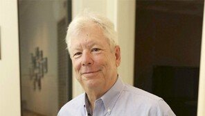 “강한 규제 아닌 투명한 공개가 긍정적 변화 이끈다”