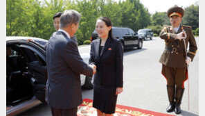 “한국서 김정은 위원장 인기 높아져” “좋은 자리서 맞이 못해 미안”