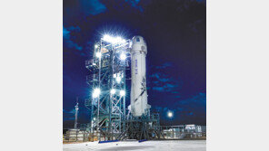 베이조스 “달에 공장 건설” vs 머스크 “화성으로 이주”