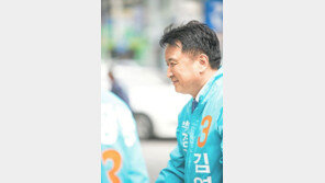 ‘이재명 저격수’ 4선 김영환, 치과의사·시인…독특 이력 보유 